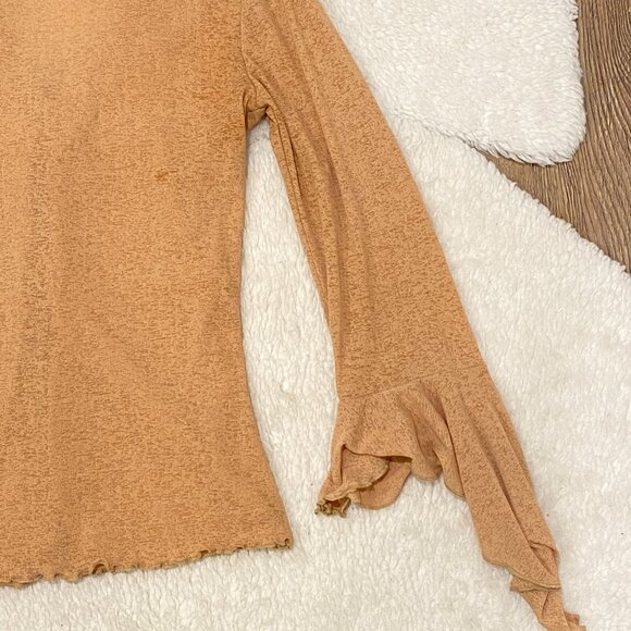 Vintage Eyeshadow Yellow Long Sleeve Ruffle Blouse - Picture 13 of 14